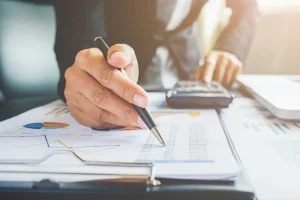 cooperation-analyst-chart-profes